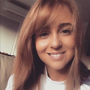 Meet your Posher, Simone